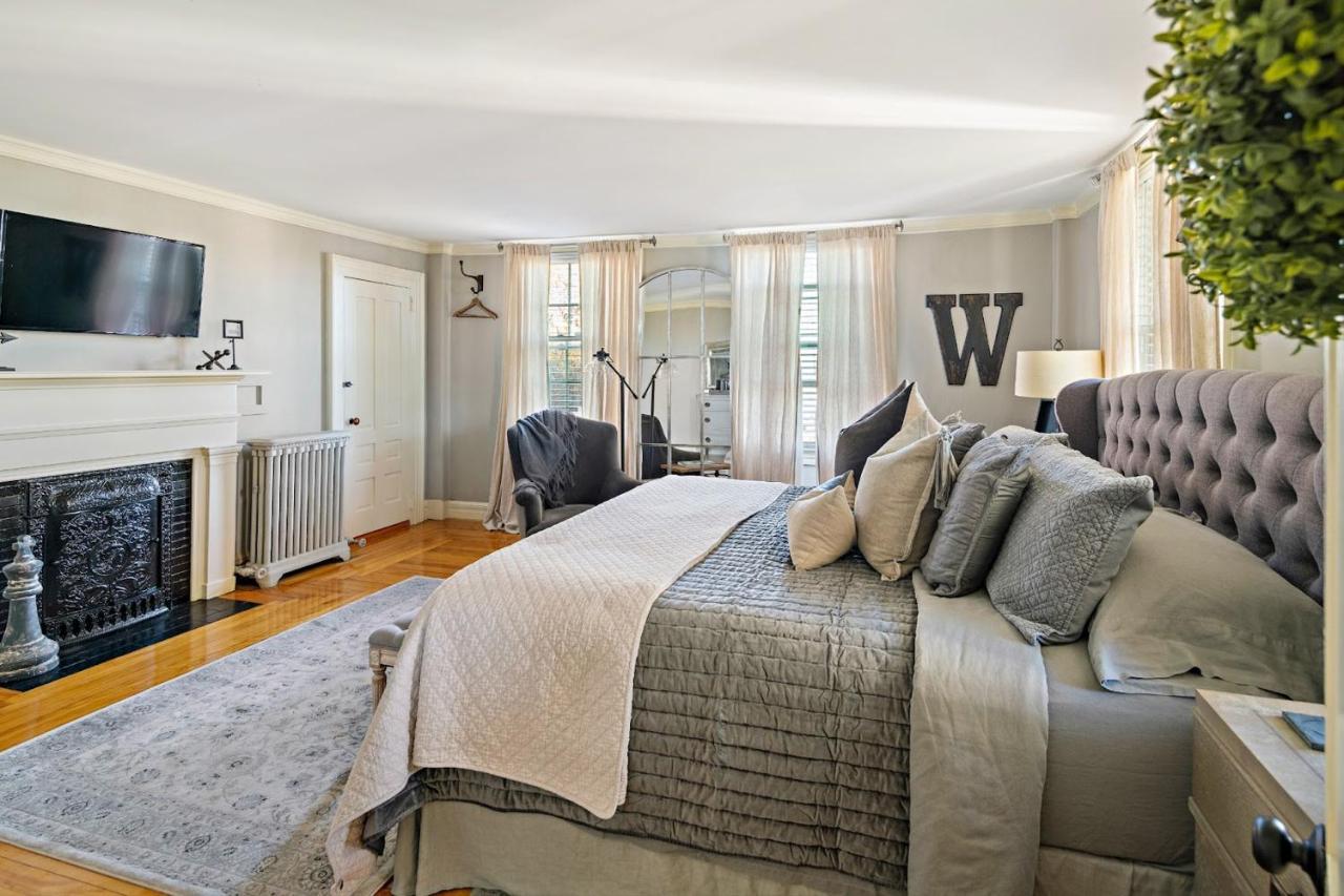 The Watson Boutique Bed And Breakfast Thompson Екстериор снимка