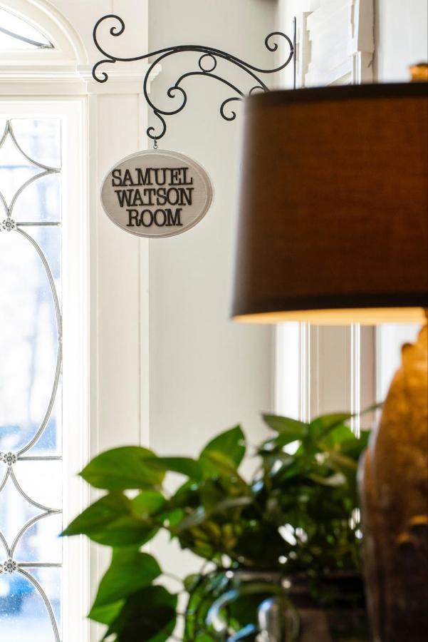 The Watson Boutique Bed And Breakfast Thompson Екстериор снимка