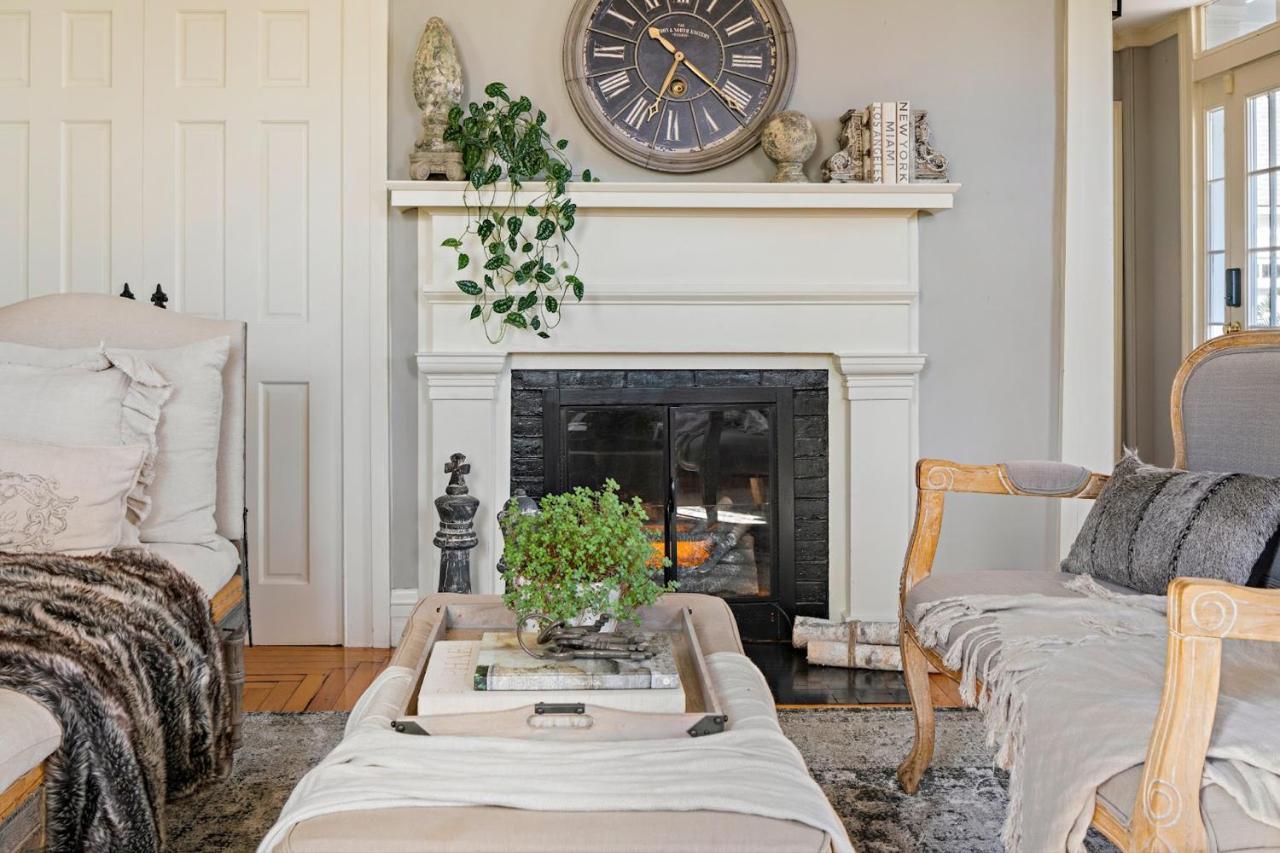The Watson Boutique Bed And Breakfast Thompson Екстериор снимка